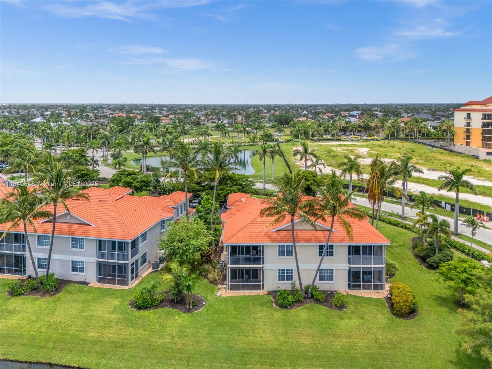 Coach Homes At Cape Harbou - Residential