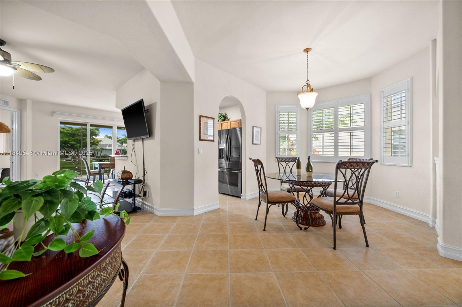 Coach Homes At Cape Harbou - Residential