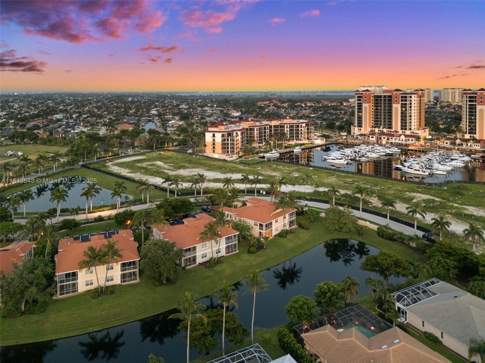 Coach Homes At Cape Harbou - Residential