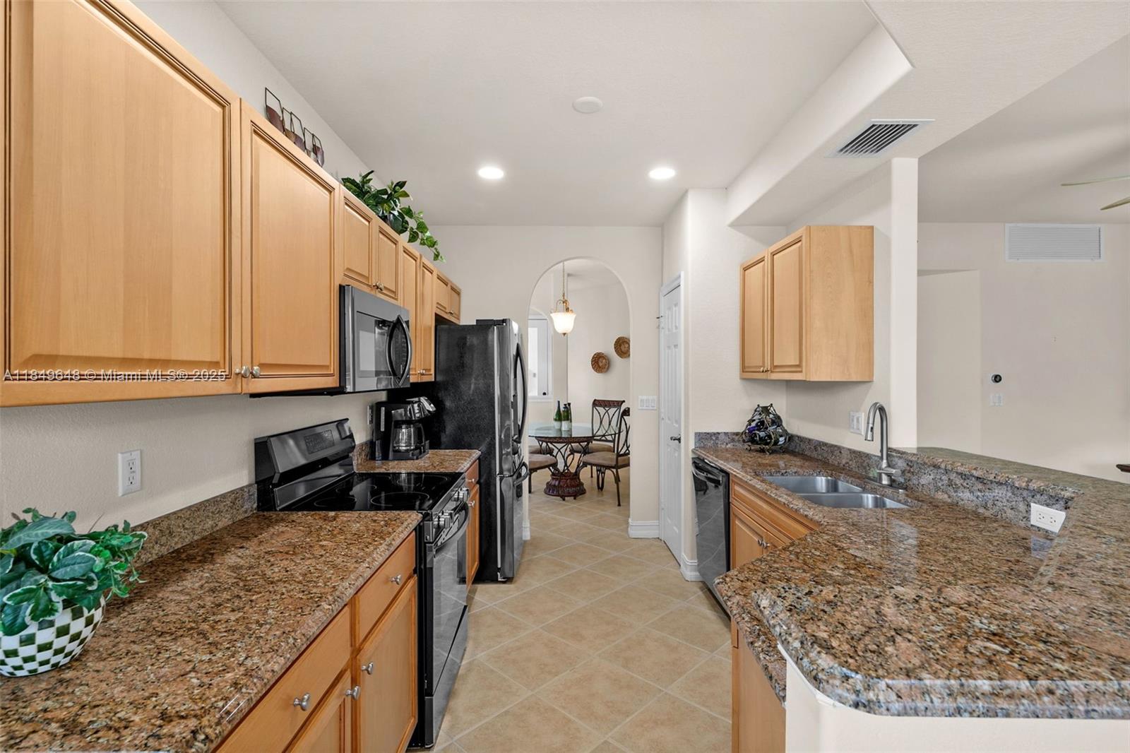 Coach Homes At Cape Harbou - Residential