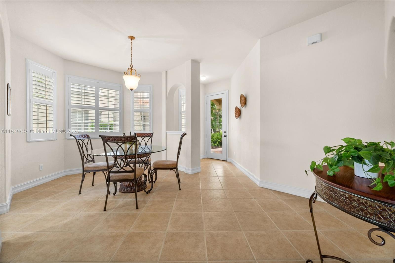 Coach Homes At Cape Harbou - Residential