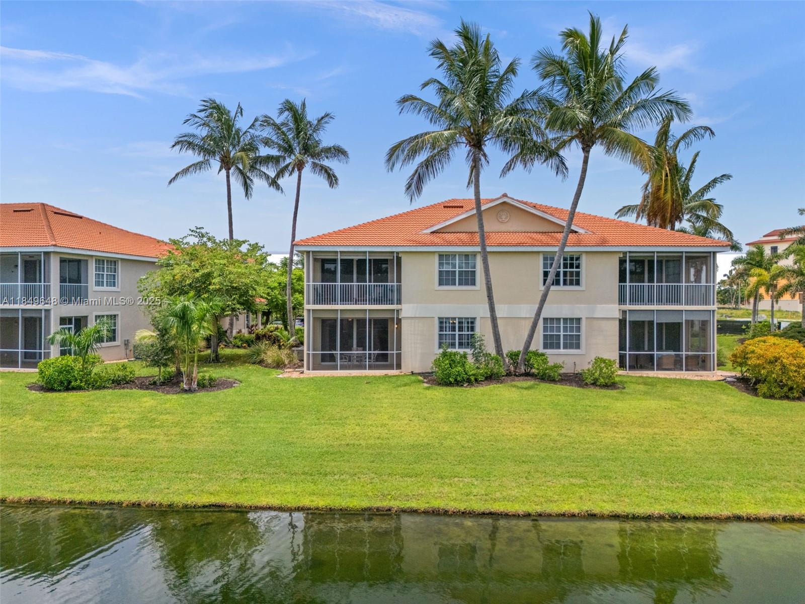 Coach Homes At Cape Harbou - Residential