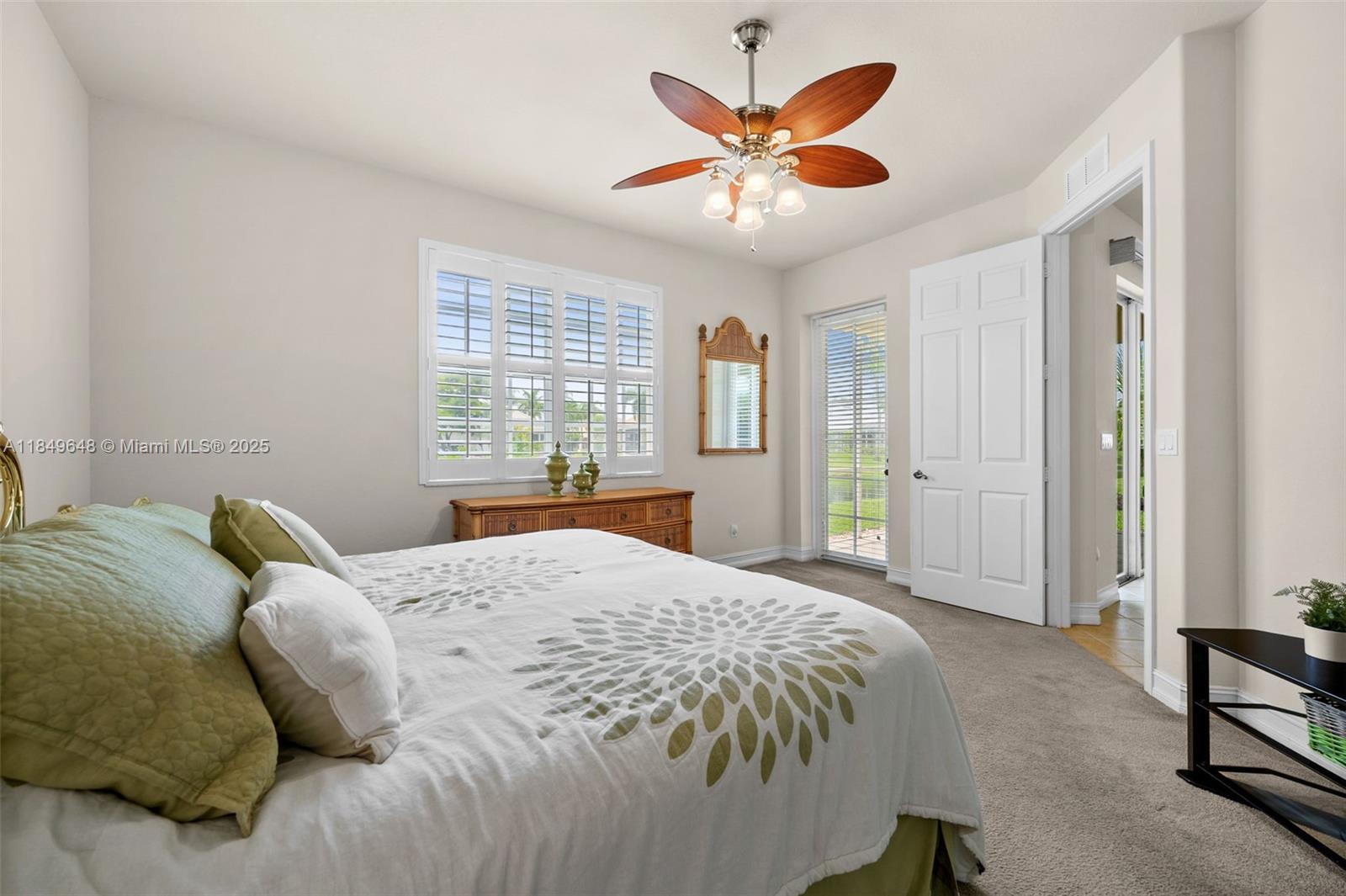 Coach Homes At Cape Harbou - Residential