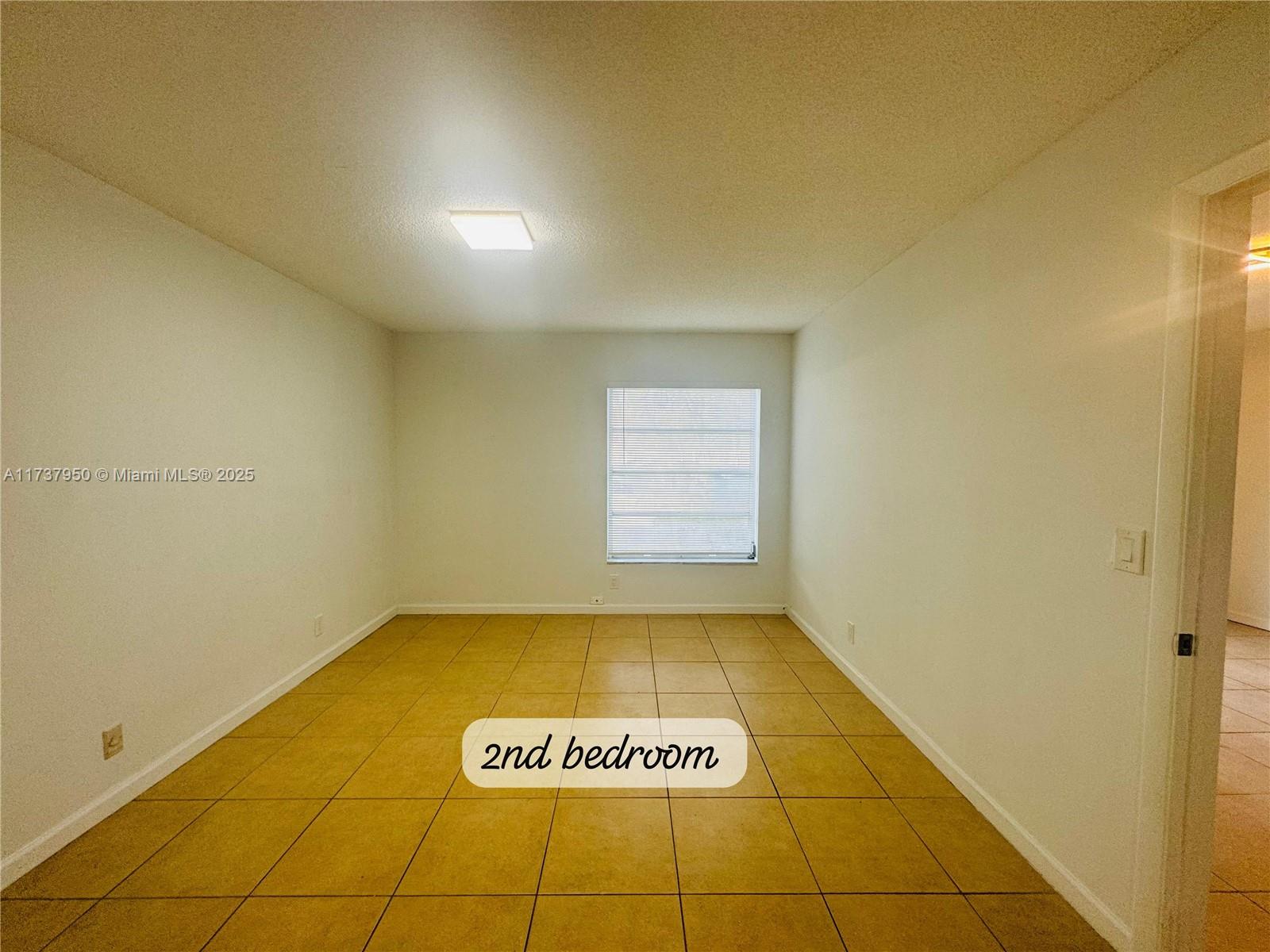 CASA DEL RIO CONDO - Residential Lease