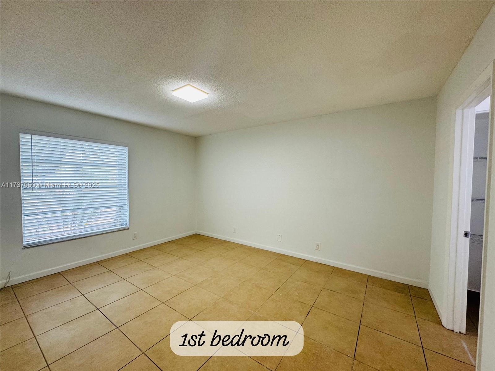 CASA DEL RIO CONDO - Residential Lease