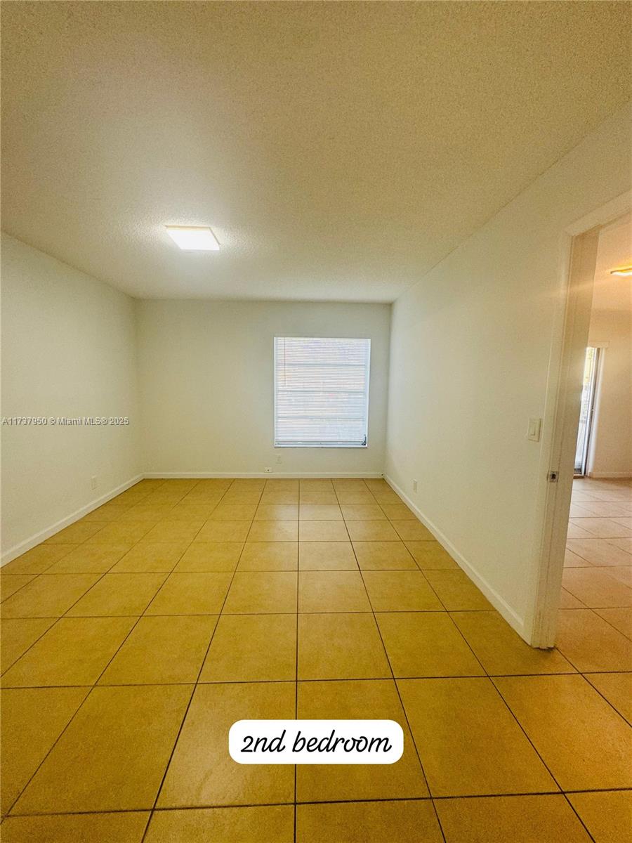 CASA DEL RIO CONDO - Residential Lease