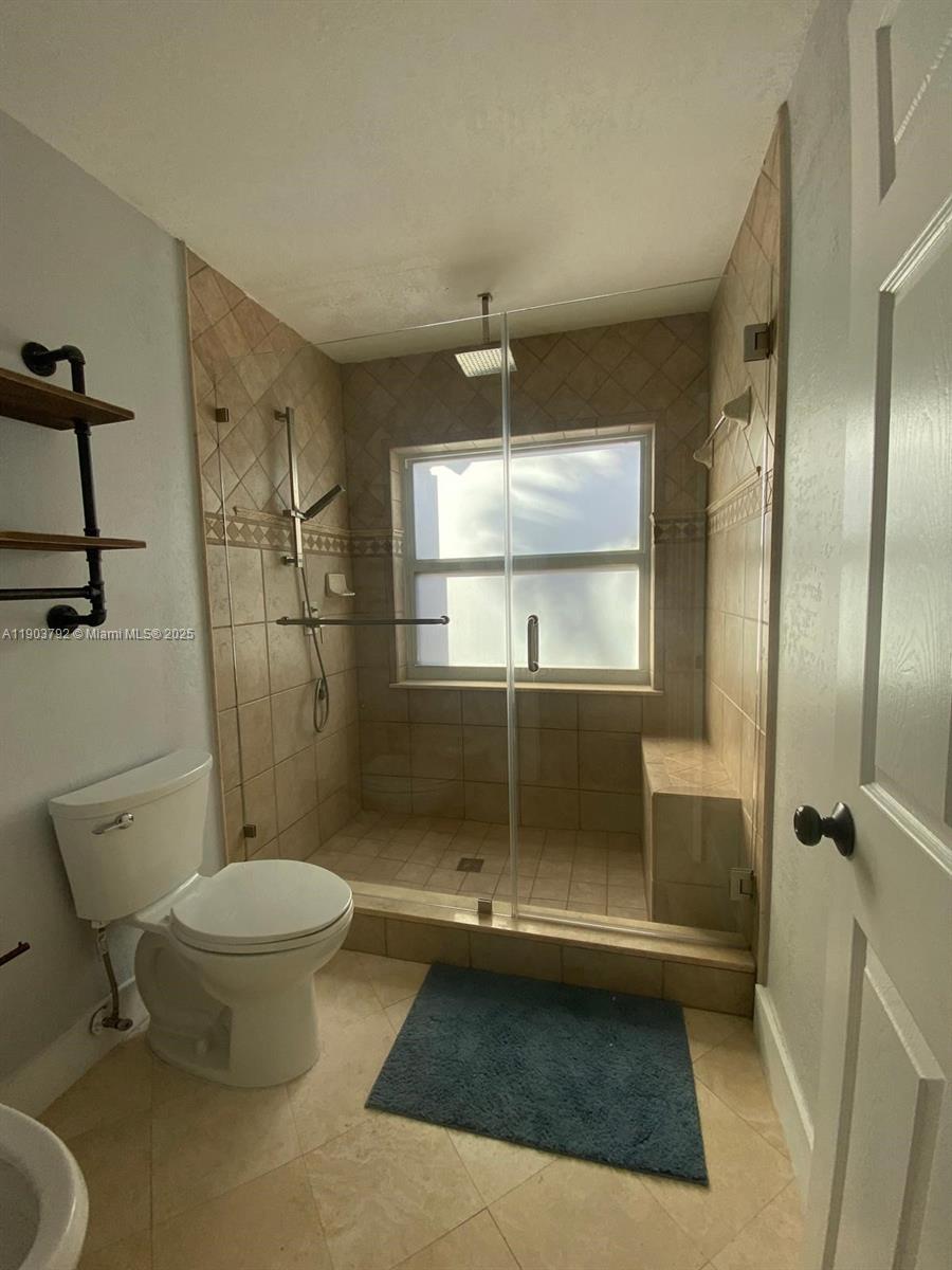 HEFTLER HOMES AT LAGO MAR - Residential Lease