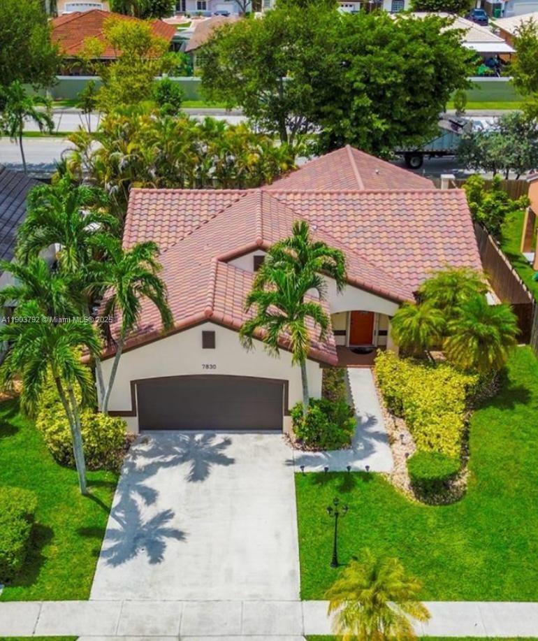 HEFTLER HOMES AT LAGO MAR - Residential Lease