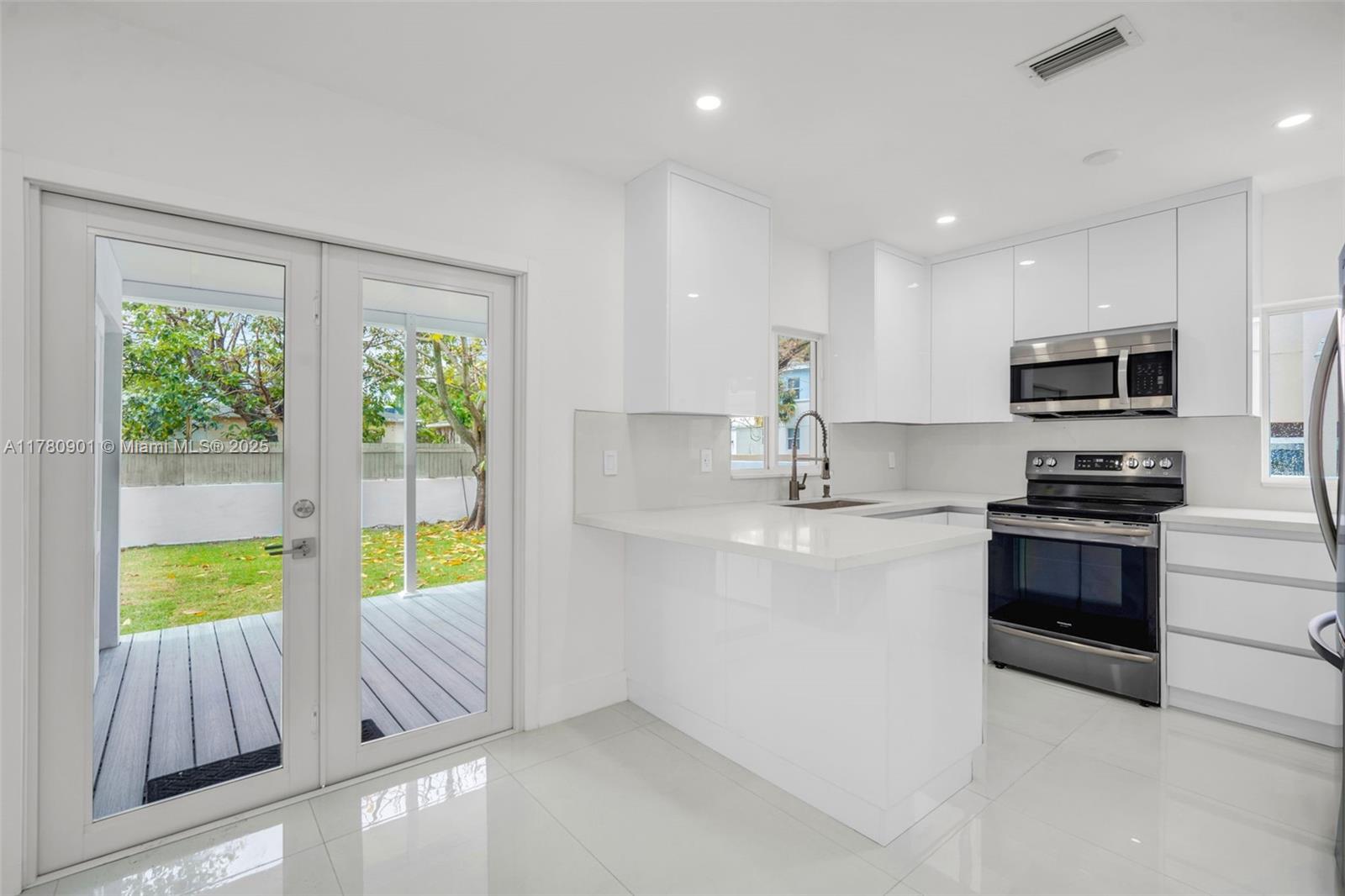 Rental Property at 4112 Sw 9th Ter, Miami, Broward County, Florida - Bedrooms: 3 
Bathrooms: 3  - $4,500 MO.