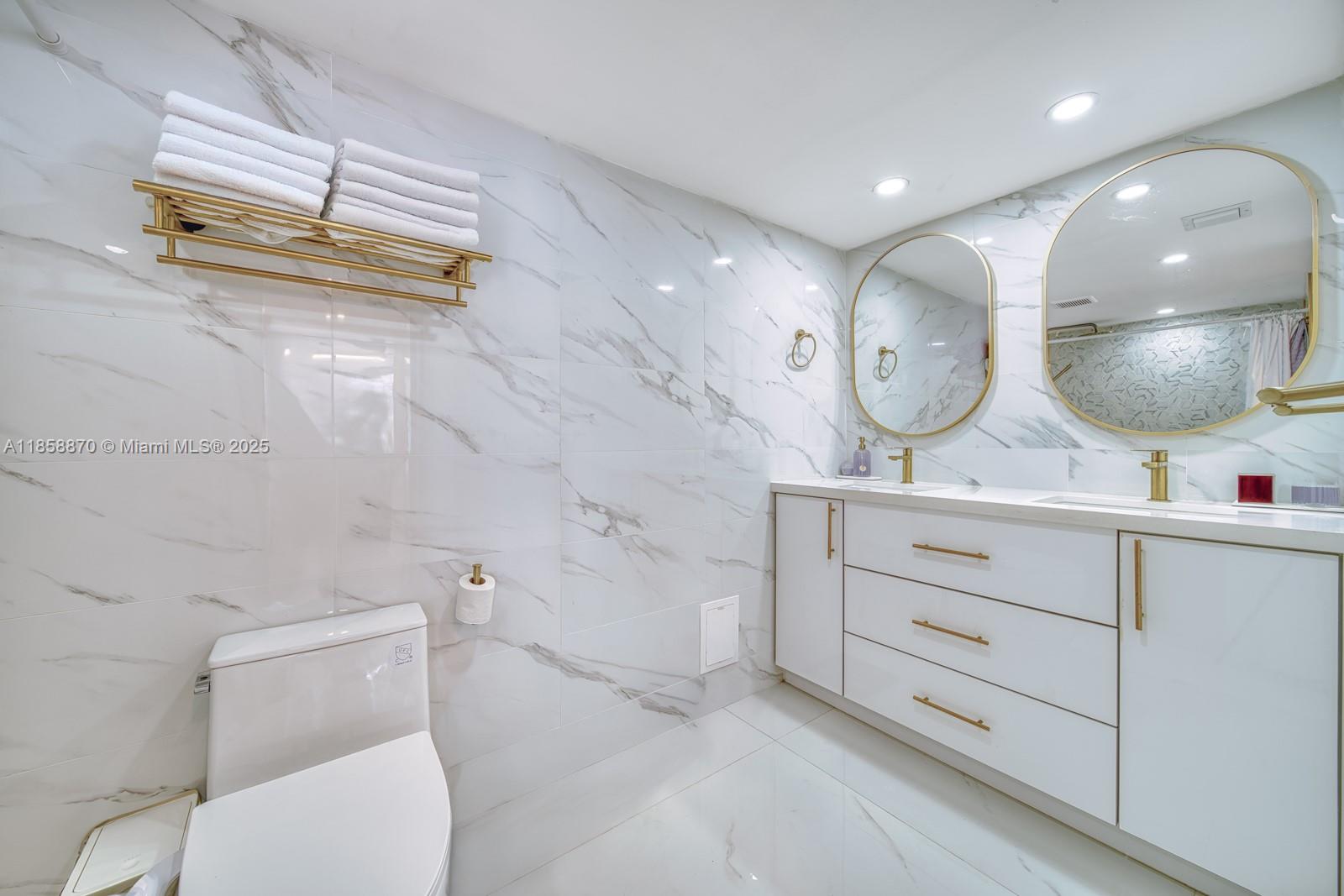 THE GRANDVIEW PALACE COND - Residential