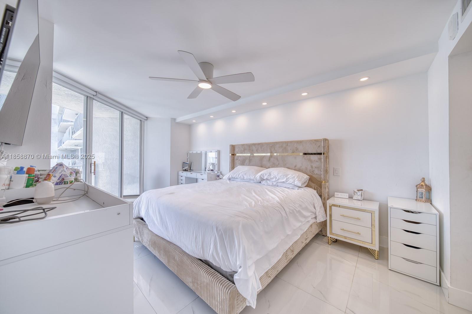 THE GRANDVIEW PALACE COND - Residential