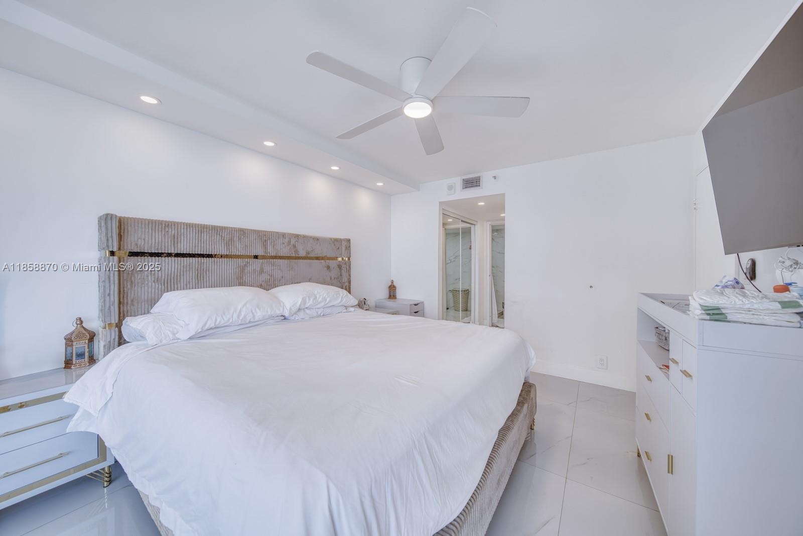 THE GRANDVIEW PALACE COND - Residential