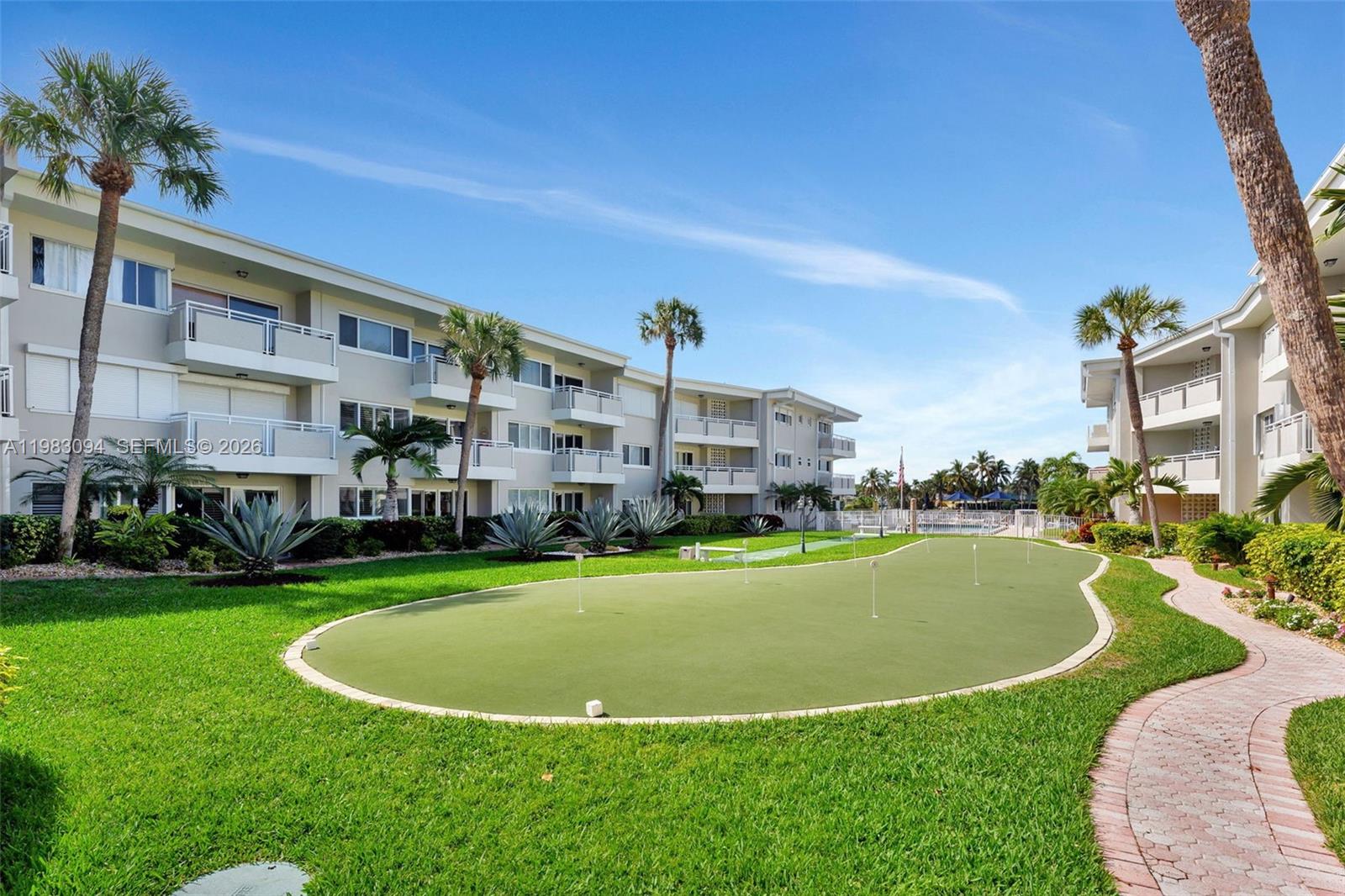 HILLSBORO IMPERIAL APTS C - Residential