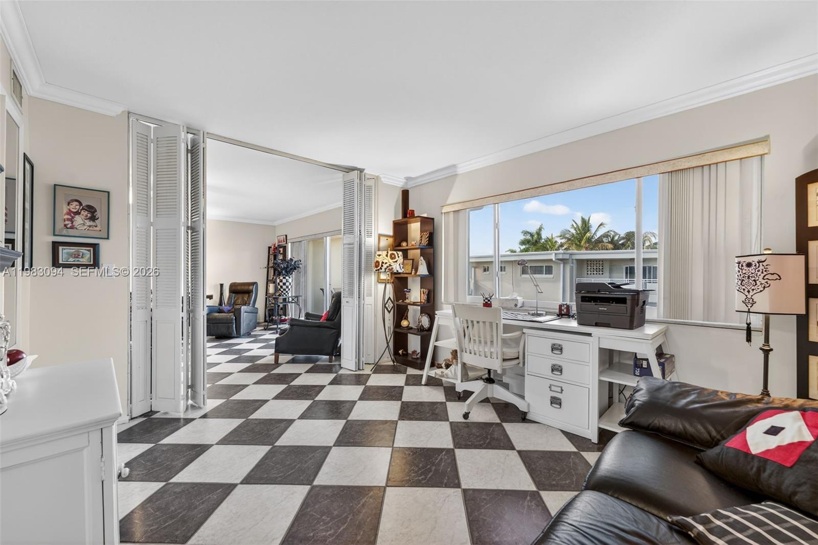 HILLSBORO IMPERIAL APTS C - Residential