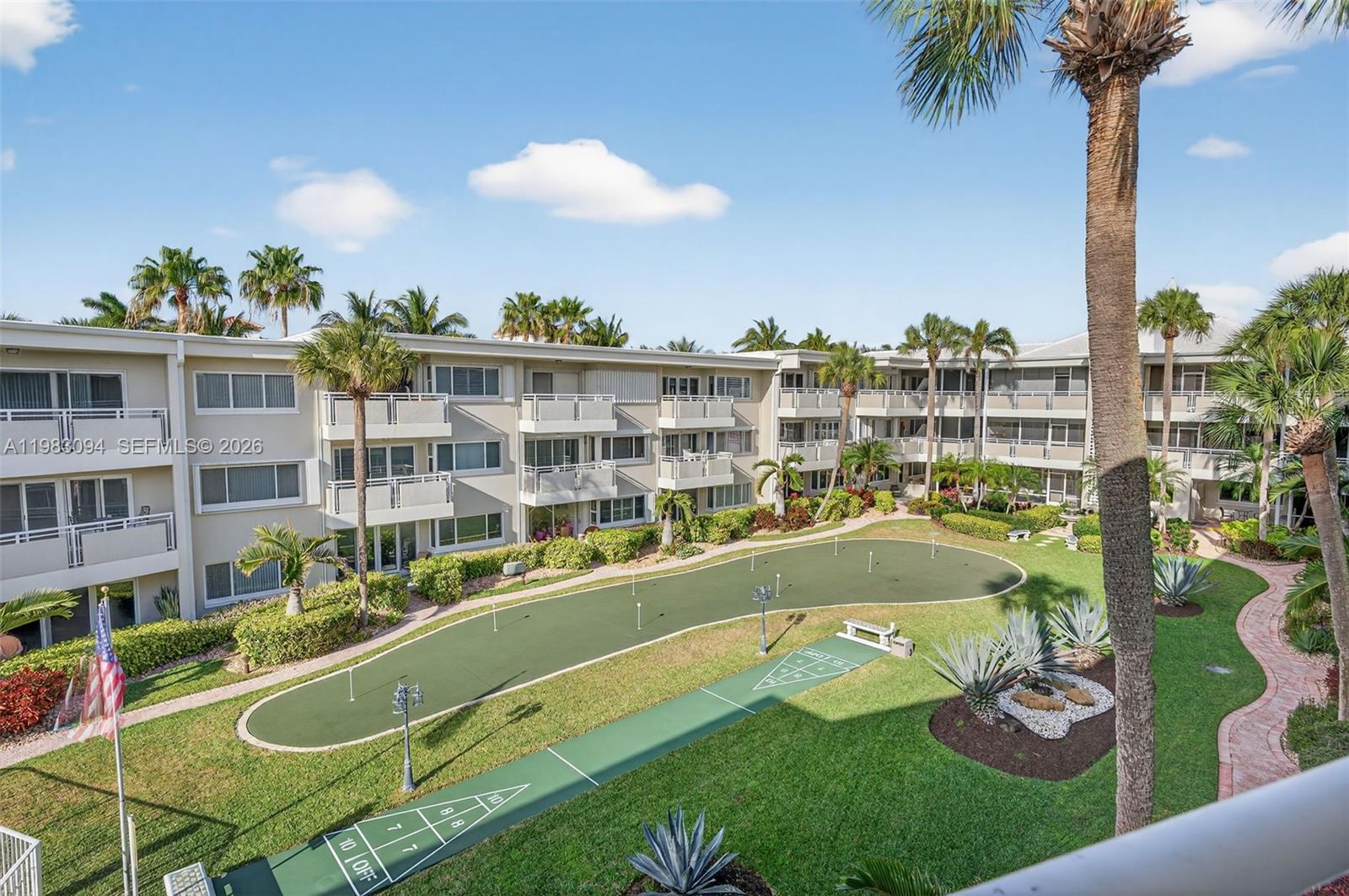 HILLSBORO IMPERIAL APTS C - Residential