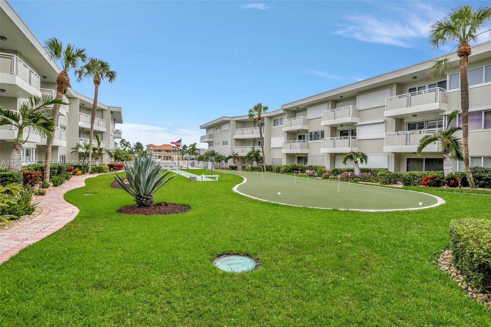 HILLSBORO IMPERIAL APTS C - Residential