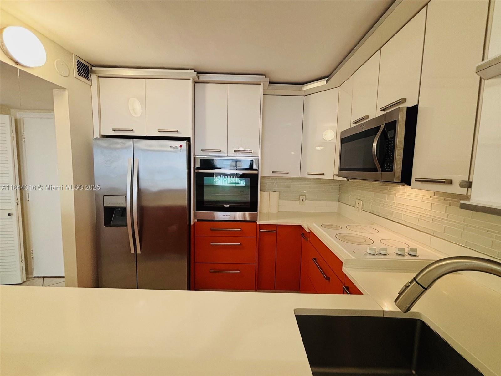 Great opportunity to experience coastal living in the heart of Hallandale Beach. Only 2 min walking distance to the beach. Nice and remodeled unit, open kitchen, stainless steel appliance. Building amenities include a waterfront heated pool, a fully equipped gym, sauna, a clubhouse. Basic cable, internet, water, sewer and trash are included in the monthly condo fees. The unit also comes with a storage bin and 1 assigned parking space. No leasing first 2 years. No pending assessments. Association requires 10% down. Building passed the 50-year certification!