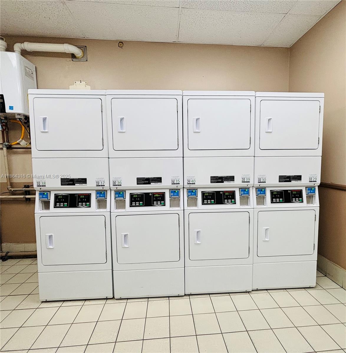 IMPERIAL TOWERS CONDO - Residential