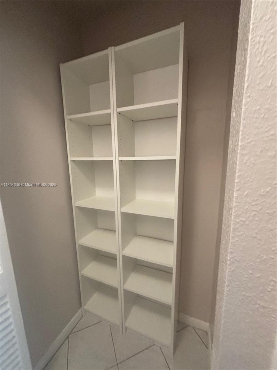 IMPERIAL TOWERS CONDO - Residential