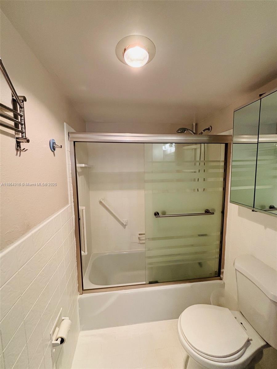 IMPERIAL TOWERS CONDO - Residential