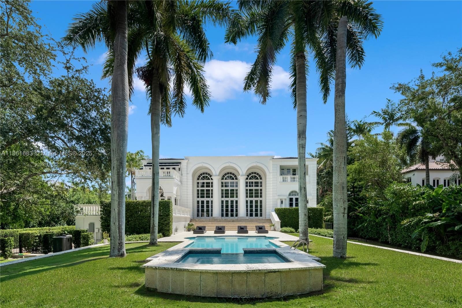 26 Tahiti Beach Island Rd