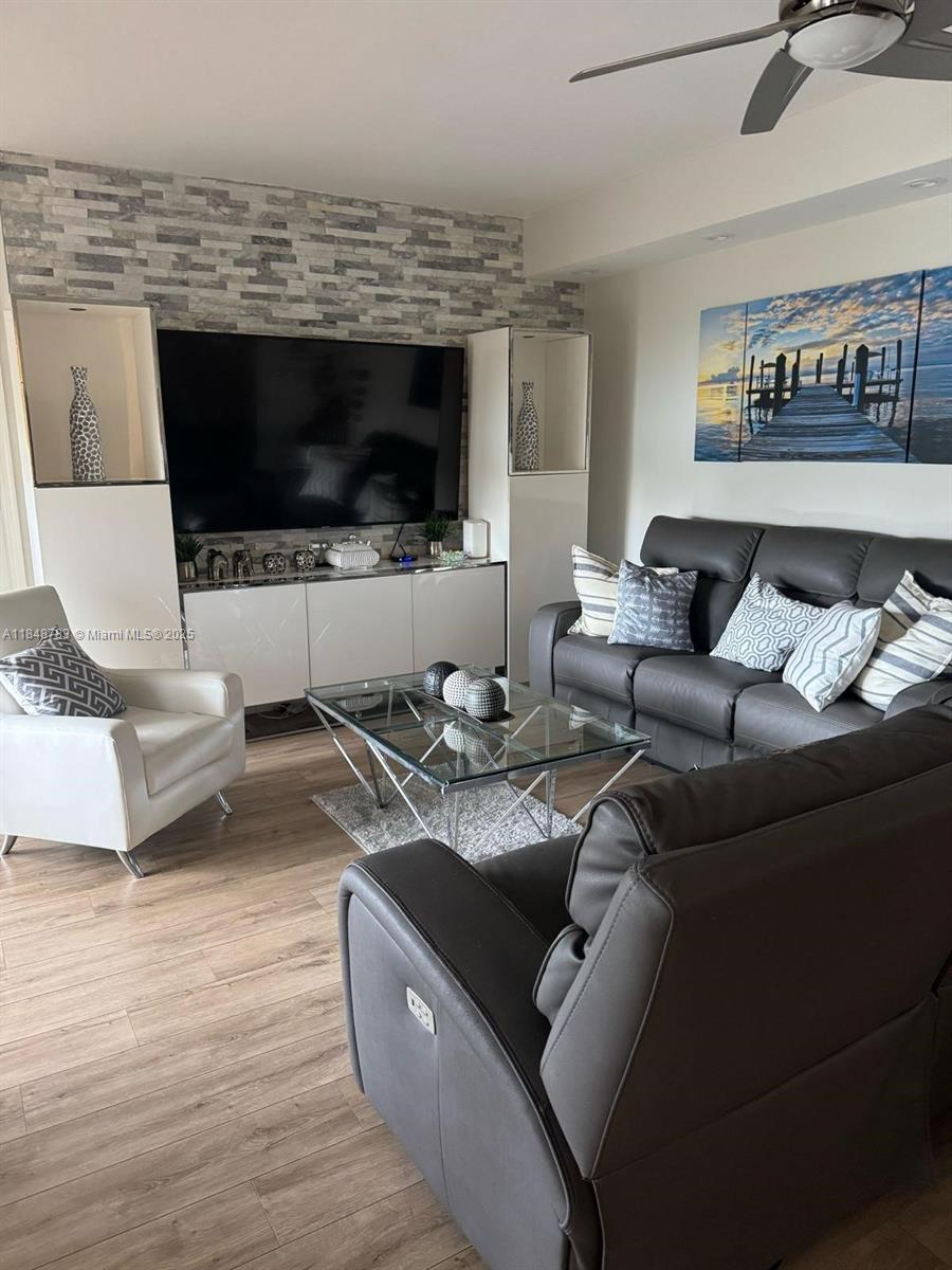 REGATTA POINTE CONDO NO T - Residential Lease