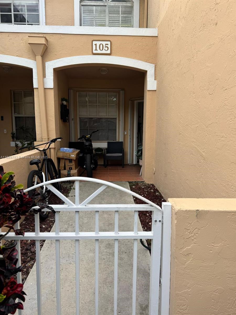 REGATTA POINTE CONDO NO T - Residential Lease