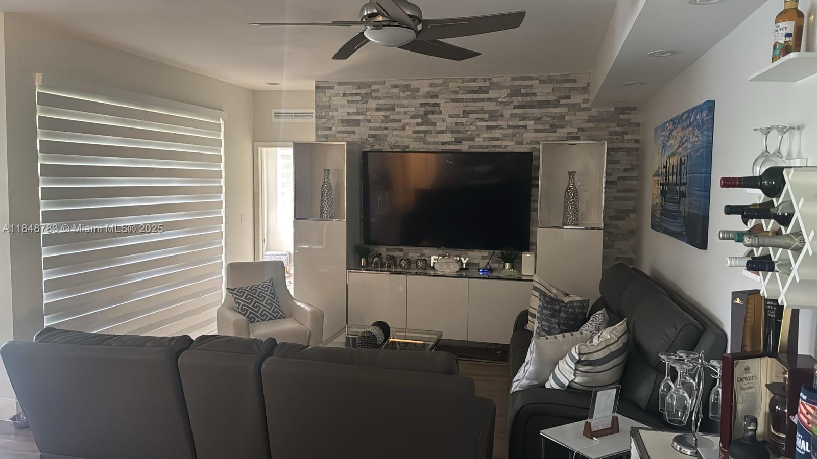 REGATTA POINTE CONDO NO T - Residential Lease