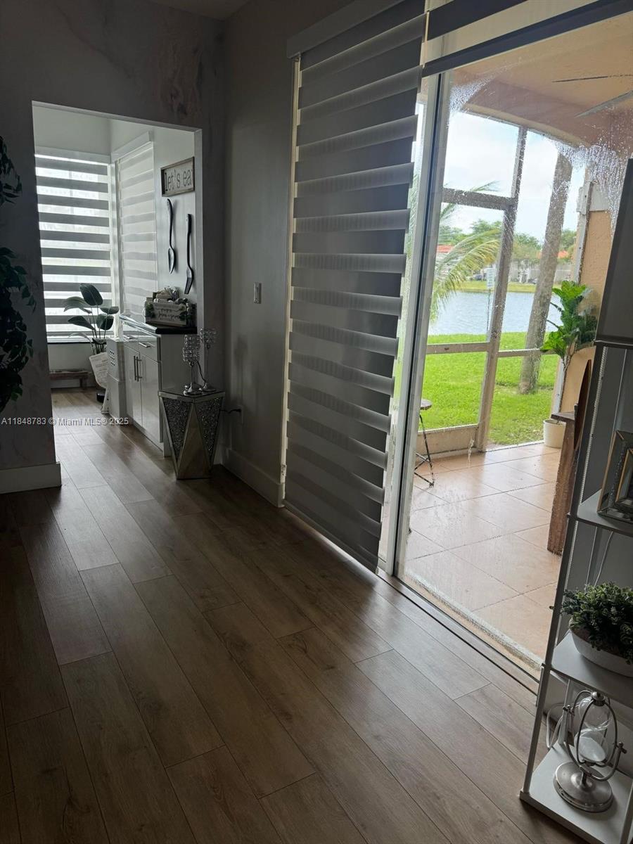 REGATTA POINTE CONDO NO T - Residential Lease