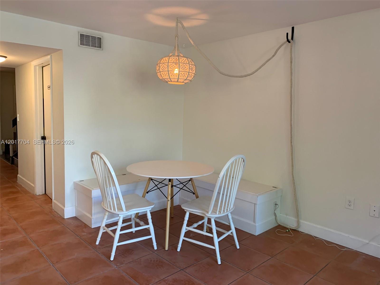 SUNSET KENDALL VILLAS - Residential