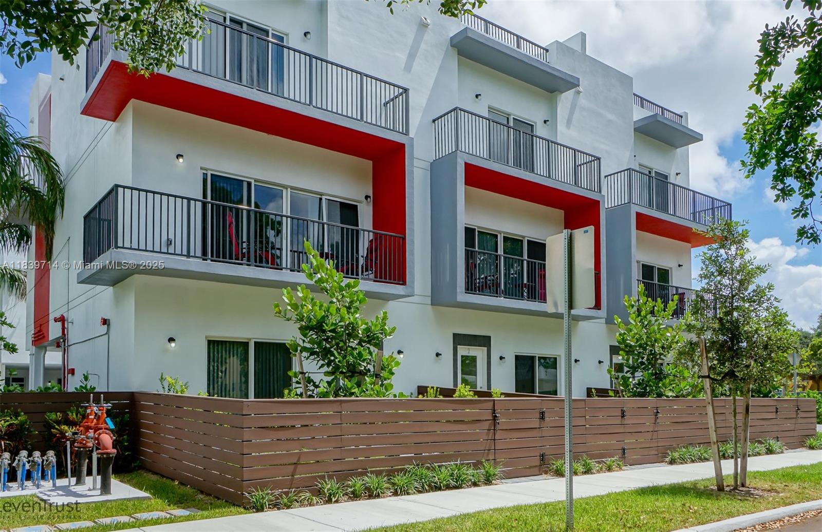 Amazing 3-bedroom, 3-bathroom townhouse, built in 2019. Spanning 1,850 SqFt of living space, plus a 750 SqFt rooftop terrace, this townhome offers the perfect blend of enjoyment and comfort. Two covered parking spaces. Ideal location short drive to the beach and Hollywood's finest dining, entertainment, and attractions.