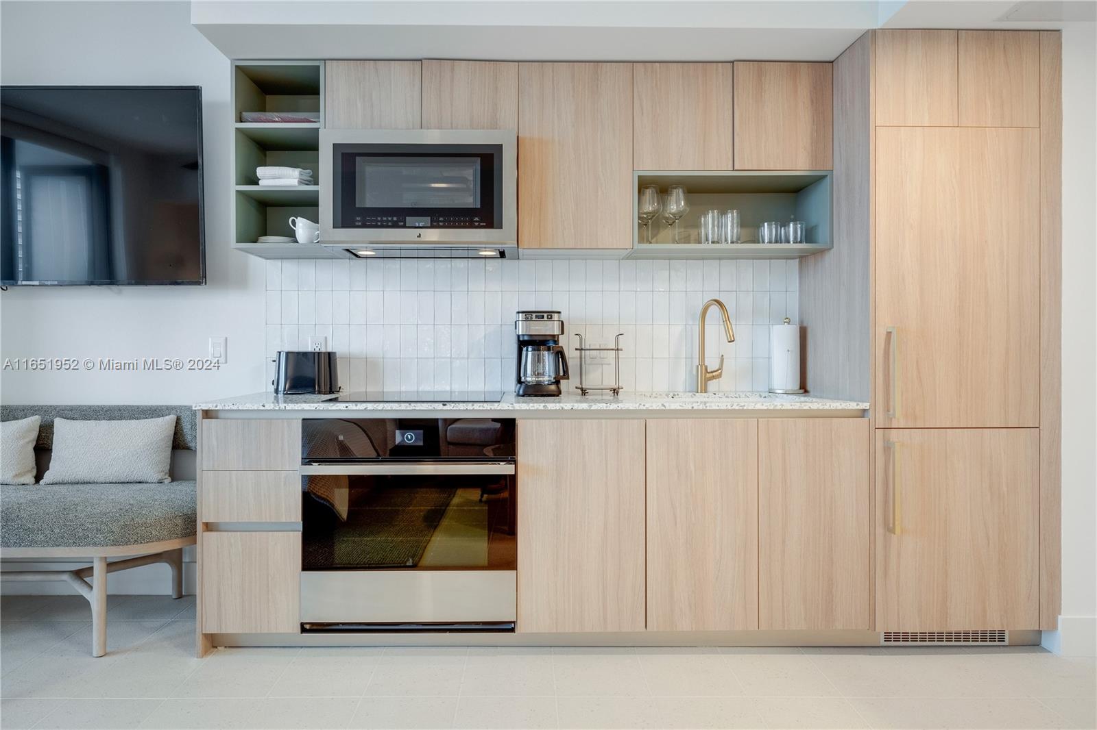 View photos, virtual tours, details... 601 NE 1st Ave 3310
