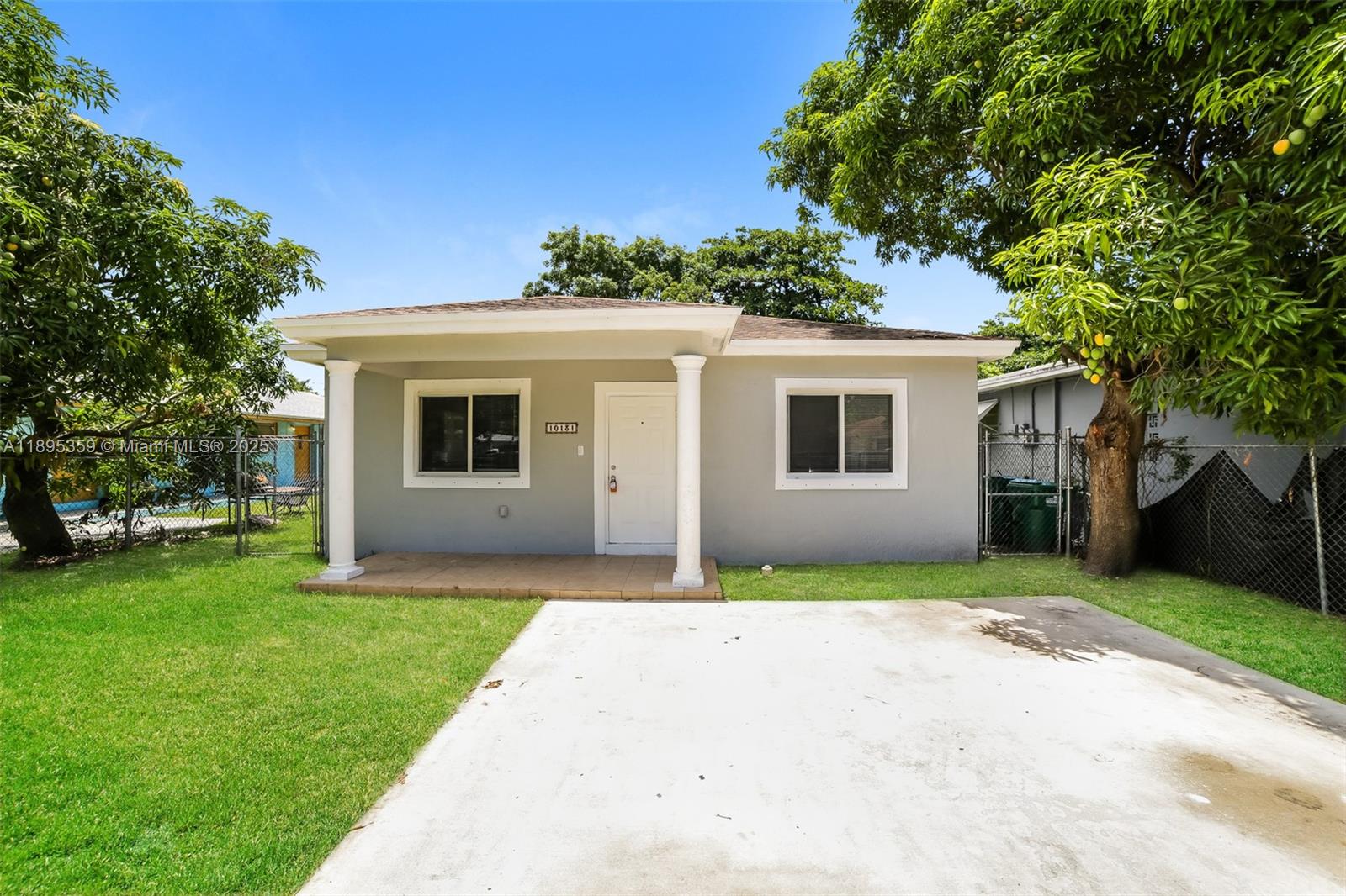 Beautiful home offers 3 bedroom and 2 bathroom with tile type flooring. This home offers a spacious kitchen, updated bathrooms and is located in a beautiful location. The living room is stunning and has tons of natural lighting. The private fenced in backyard is perfect for pets or for enjoying gorgeous days outdoors. This home won't last long. Apply today!
NOTE: Resident is responsible for installing their own washer & dryer. Move in dates are tentative and subject to change. All our homes convey in safe, clean & fully functional conditions. Prices and availability are subject to change at any time.