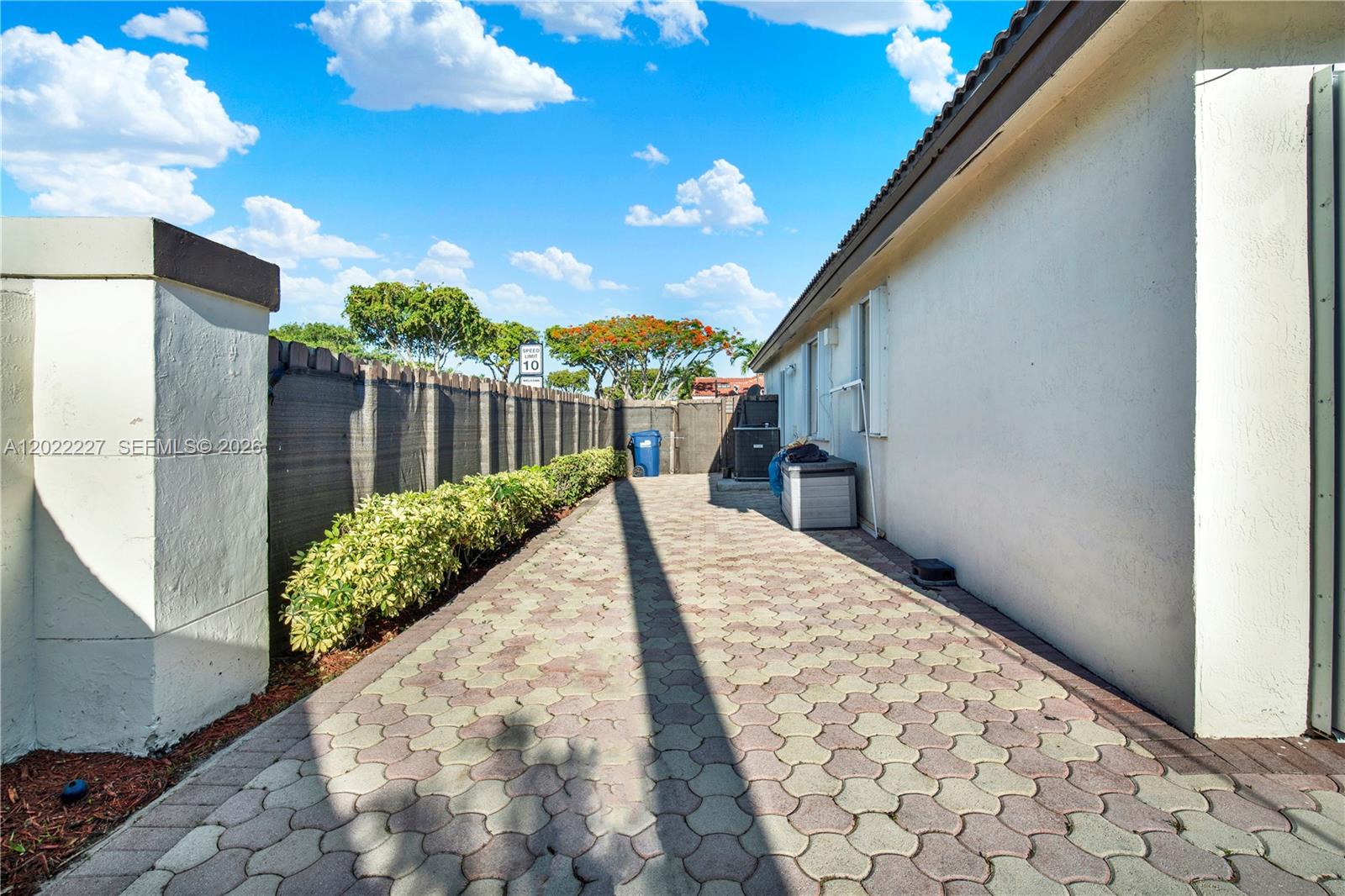 LAGO MAR WEST - Residential