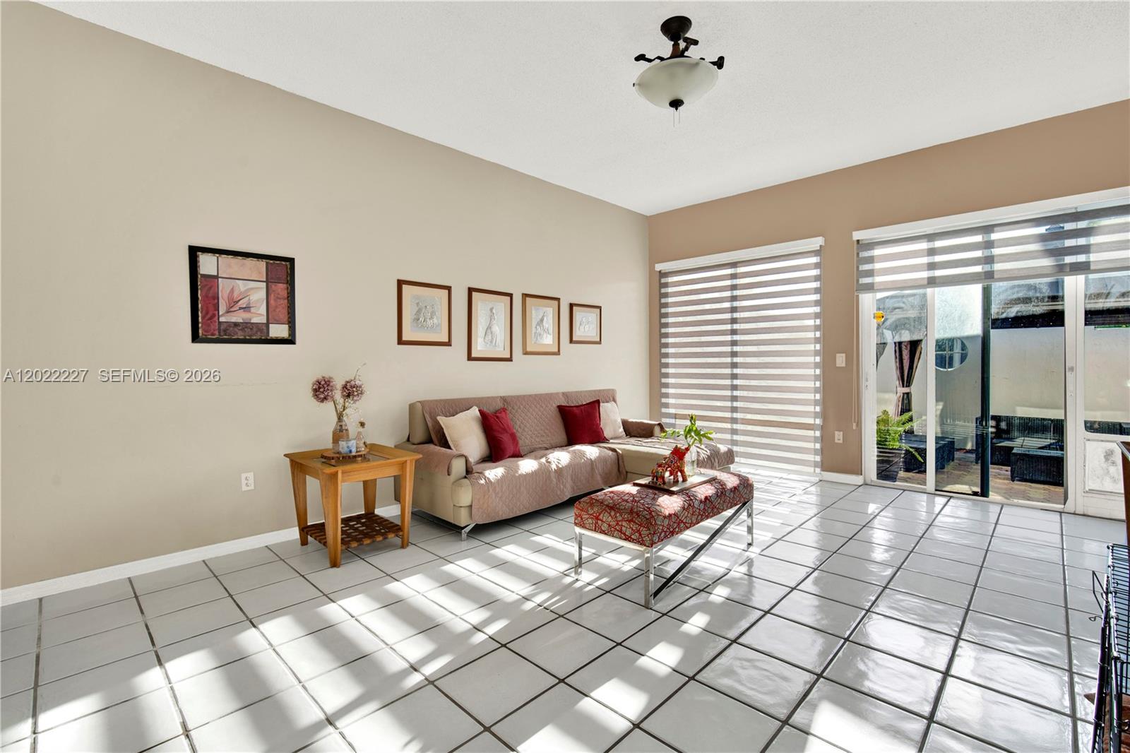 LAGO MAR WEST - Residential