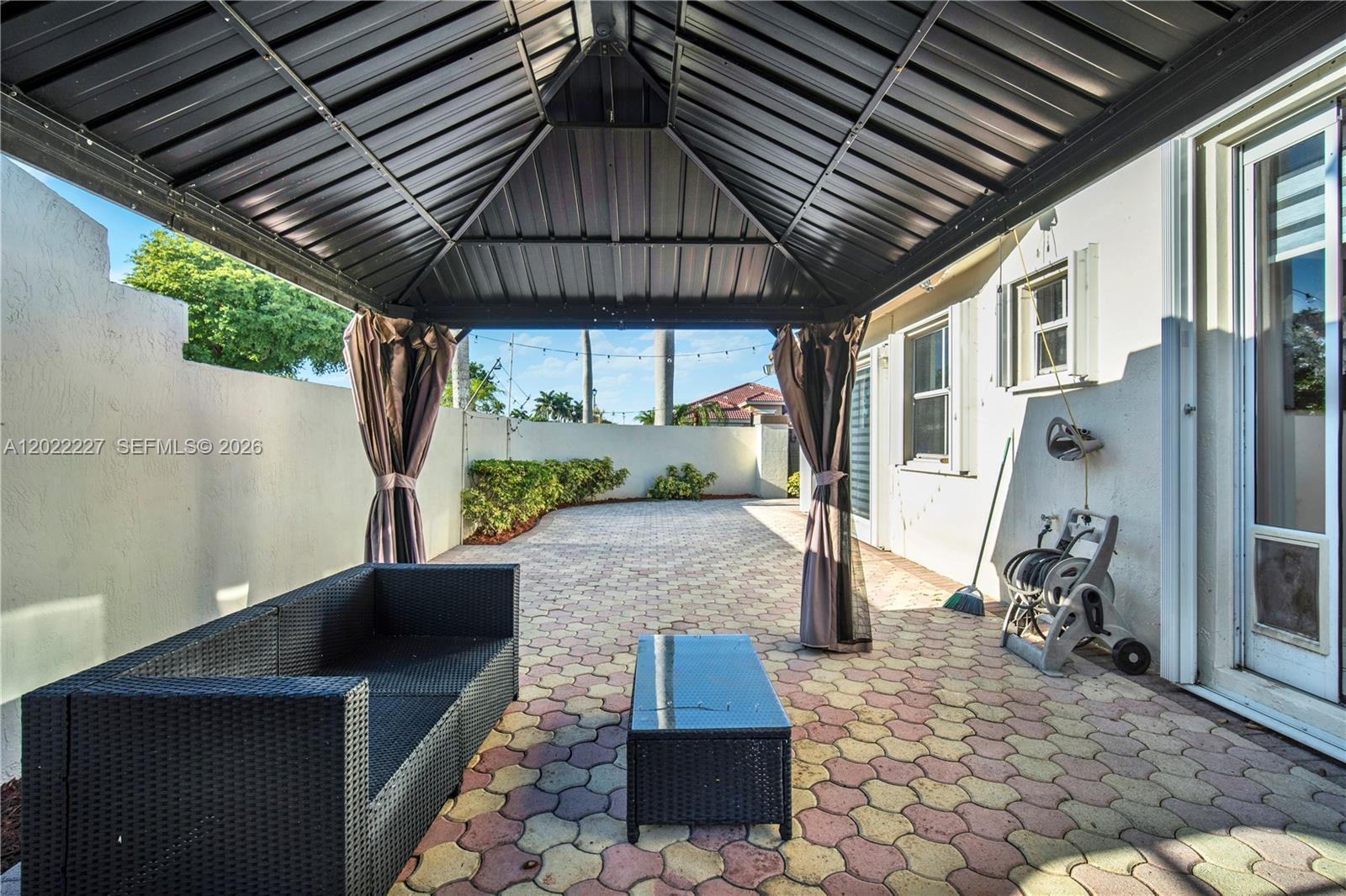 LAGO MAR WEST - Residential