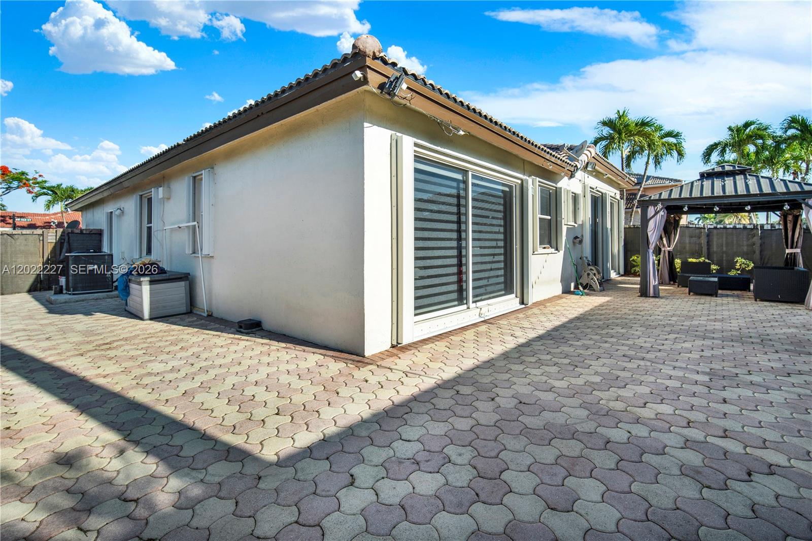 LAGO MAR WEST - Residential