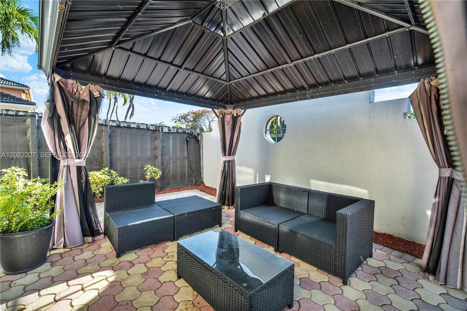 LAGO MAR WEST - Residential