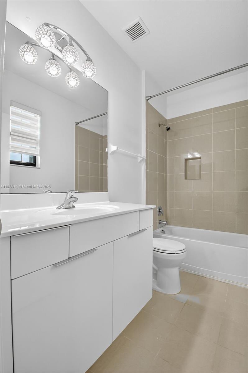 SILVERWOOD ESTATES - Residential Lease