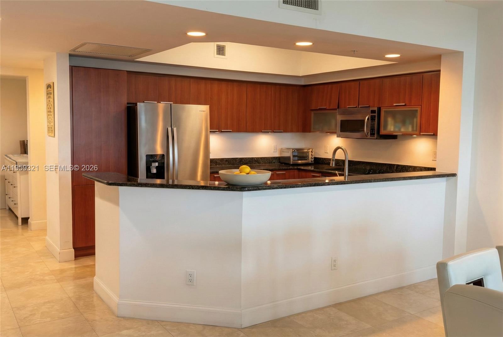 THE OAKS I CONDO - Residential