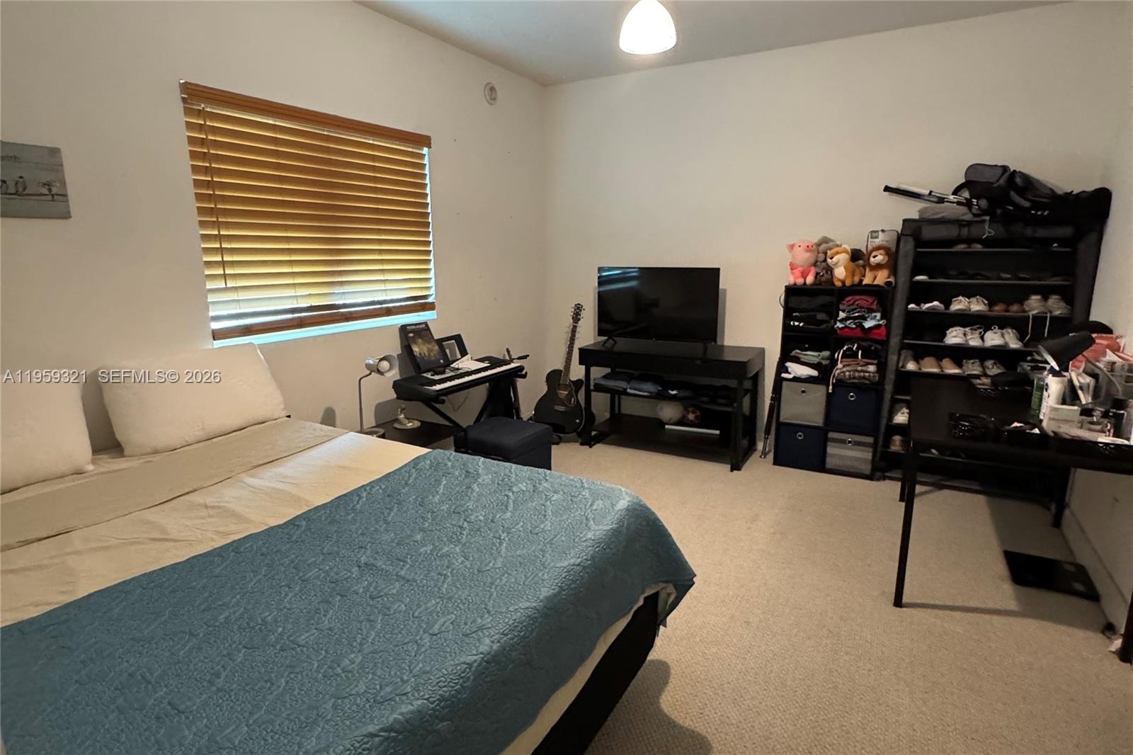 THE OAKS I CONDO - Residential