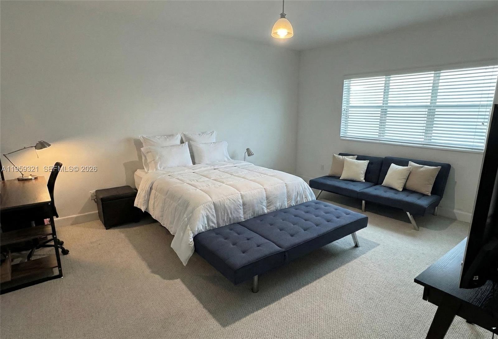 THE OAKS I CONDO - Residential