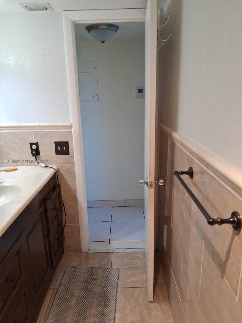 PARK PLACE CONDOMINIUM NO - Residential