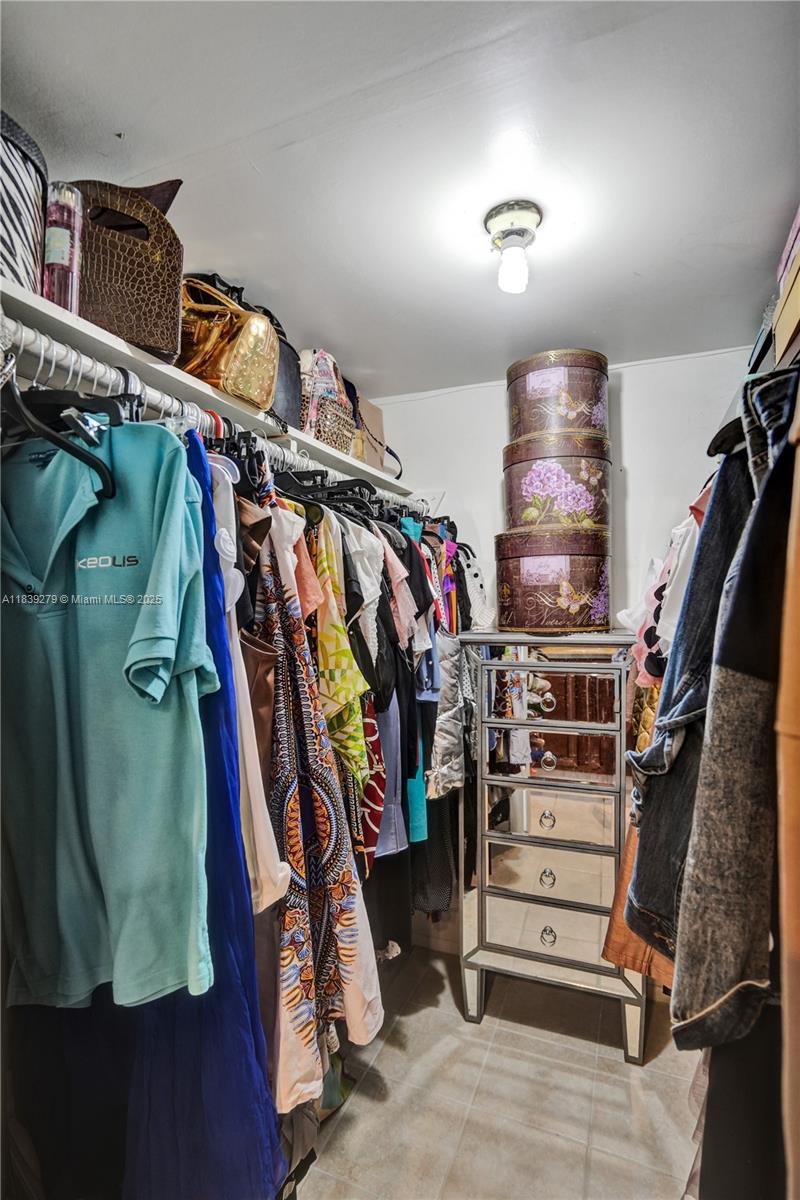 PARLIAMENT HOUSE CONDO - Residential