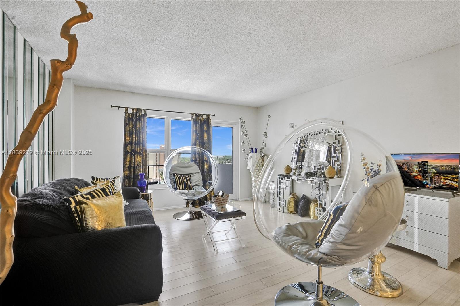 PARLIAMENT HOUSE CONDO - Residential