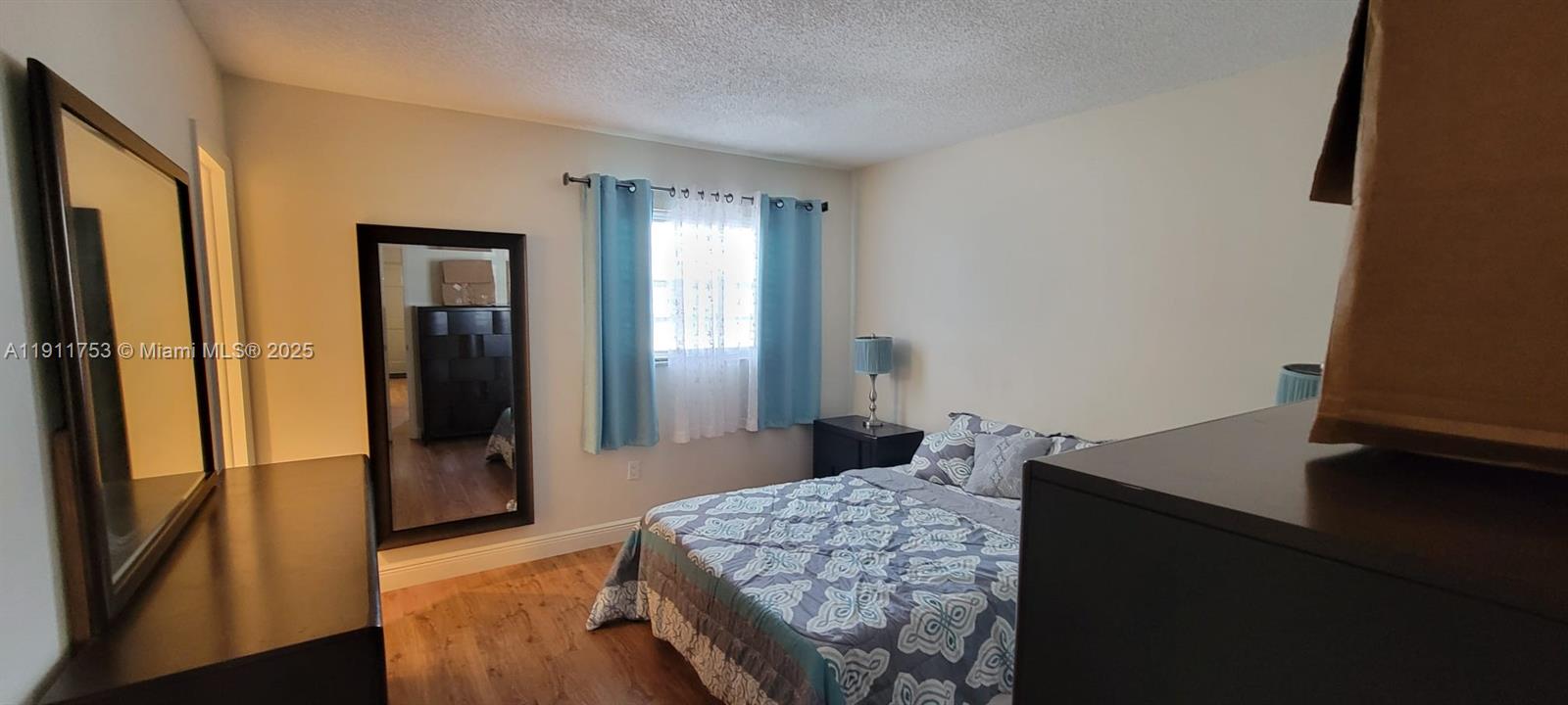 STAR PARADISE CONDO - Residential Lease