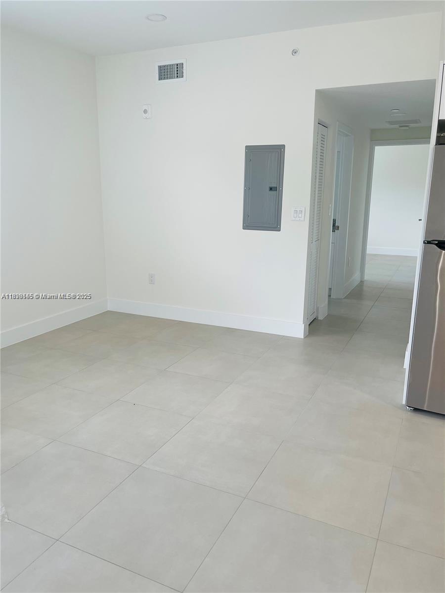 HIALEAH 4TH ADDN - Residential Lease