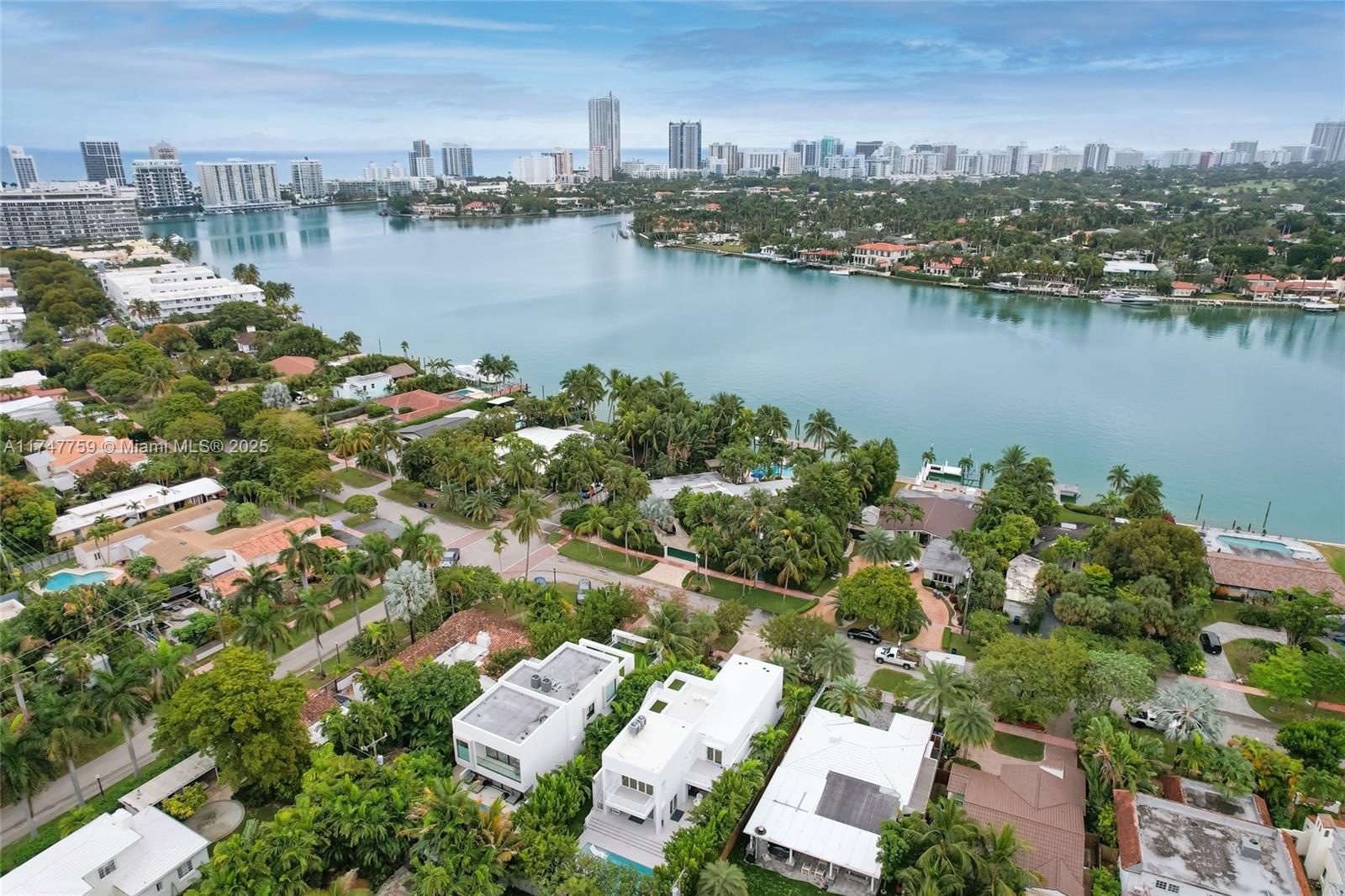 OCEAN SIDE SEC OF THE ISL - Residential Lease
