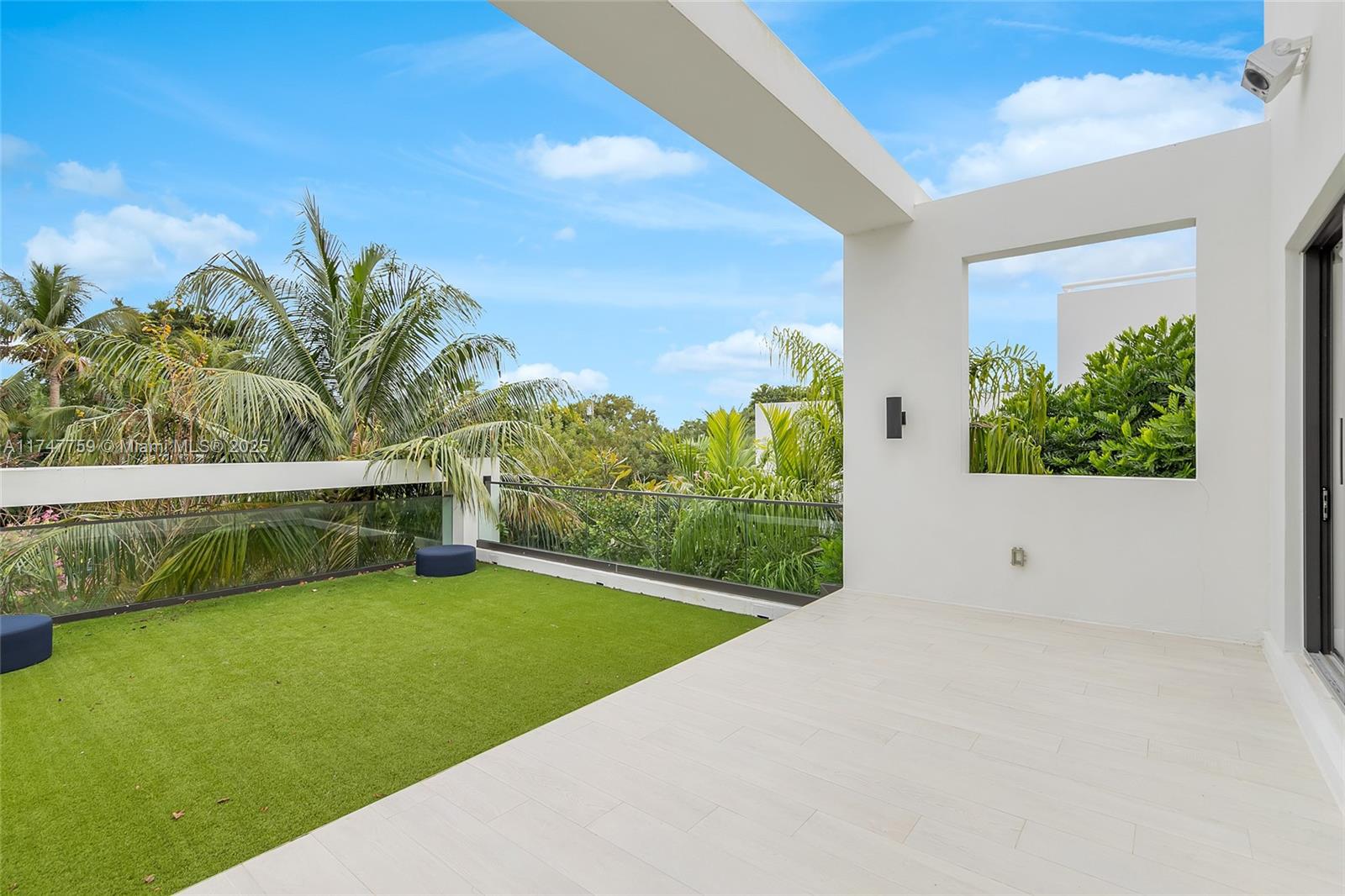 OCEAN SIDE SEC OF THE ISL - Residential Lease