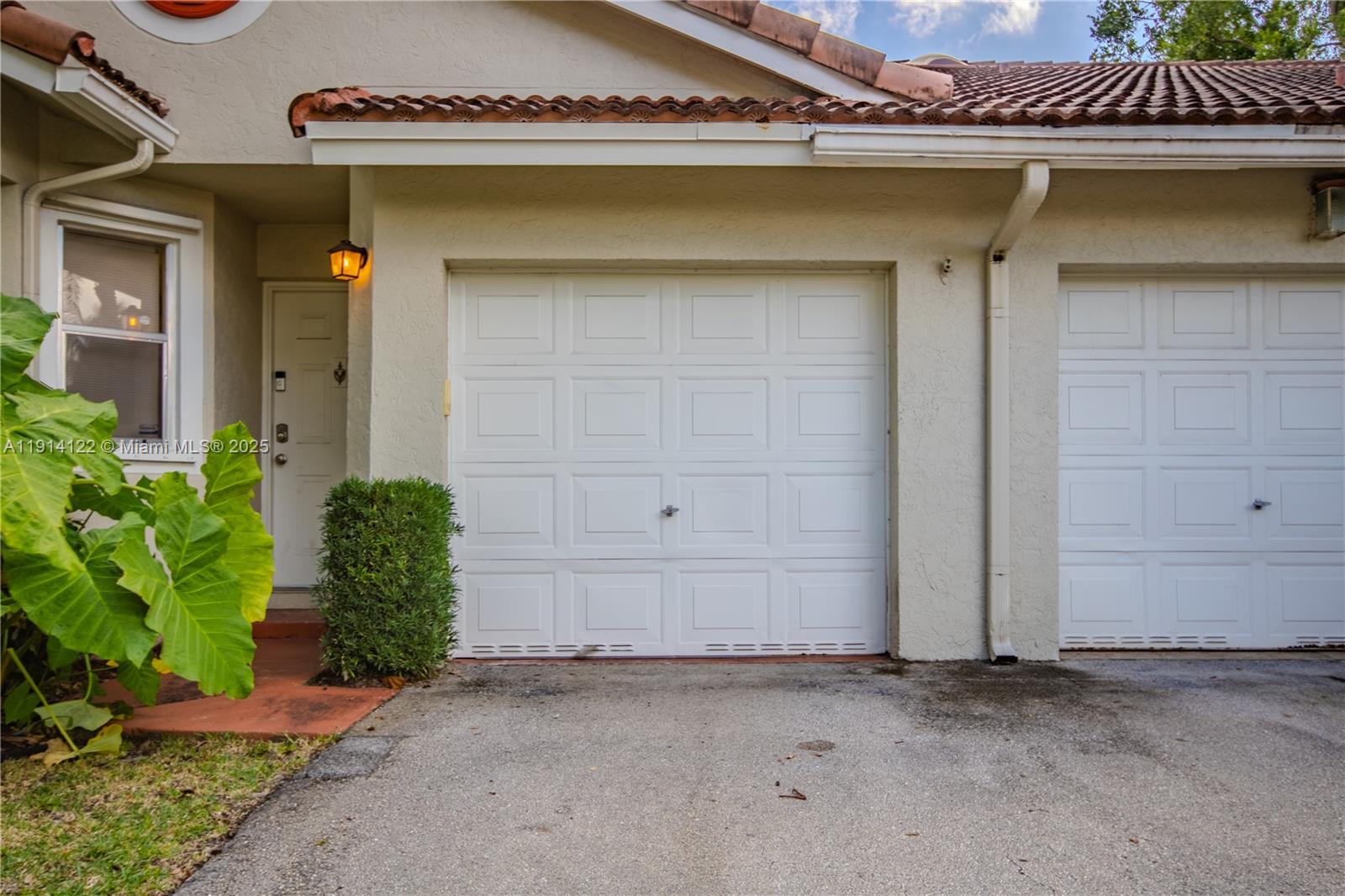 HOLIDAY SPRINGS VILLAGE - Residential